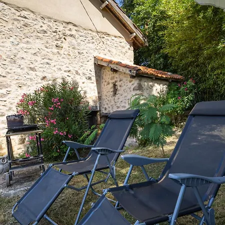 Maison En Pierres Proche Agnac Casa vacanze Firmy
