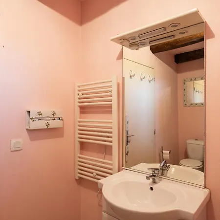 Maison En Pierres Proche Agnac Casa vacanze *